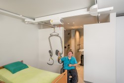 Electric traverse rail - Handi-Rehab Patient lift hoist