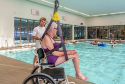 Mobile pool lift  - Handi-Rehab Patient lift hoist