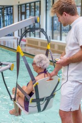 Mobile pool lift  - Handi-Rehab Patient lift hoist